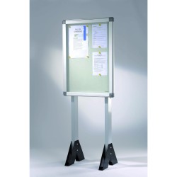 VITRINE D'INTERIEUR SUR PIED  Vitrine intérieur extérieur - sur pieds