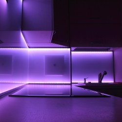 Kit Ruban LED 60LED/m 5m IP65 RGB avec Télécommande, SJ-RGT-5050-72-RGB,