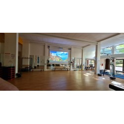 Installation vidéoprojecteur dans salle de sport à Paris, installation audiovisuel salle de sport ,