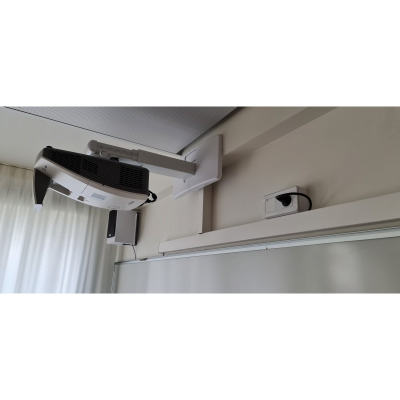 Installation d'écrans tactiles et vidéoprojecteur Saint-Maur-des-Fossés 94100