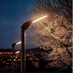 lampadaire de rue , éclairage extérieur , éclairage de rue ,éclairage public , éclairage de Afrique , éclairage Congo ,