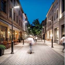Luminaire LED 80W Solaire, lampadaire solaire, éclairage public solaire , éclairage de rue ,