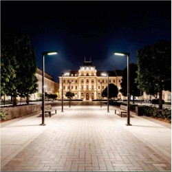 lampadaire de rue , éclairage extérieur , éclairage de rue ,éclairage public , éclairage de Afrique , éclairage Congo ,